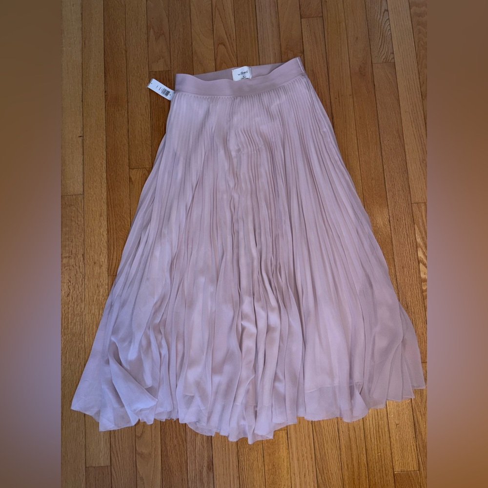 Wilfred Pleated Skirt